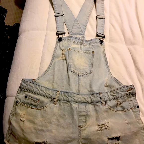 Overall shorts - Picture 1 of 2